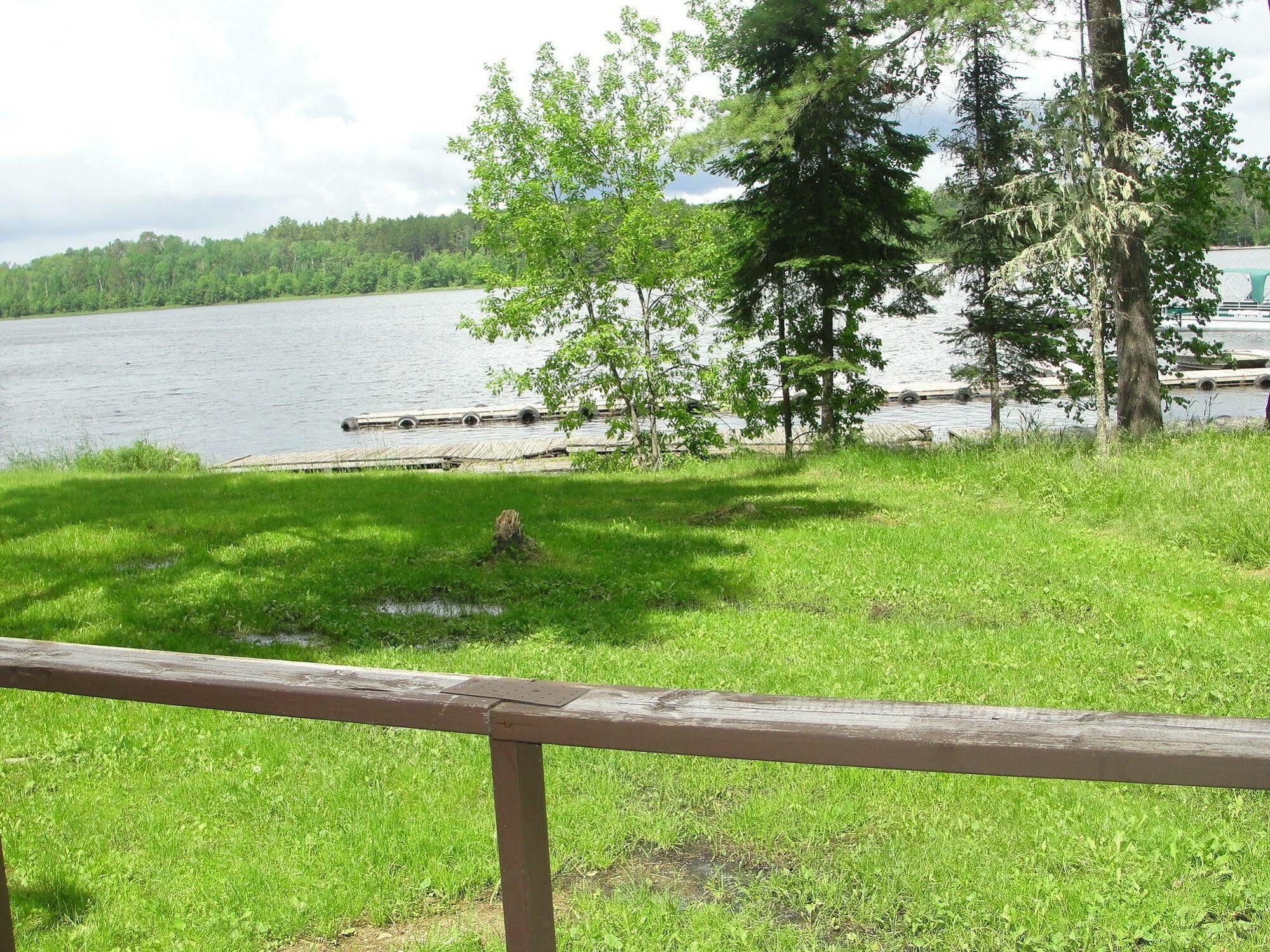 Pine Point Lodge Resort & Motel Crane Lake Exteriér fotografie
